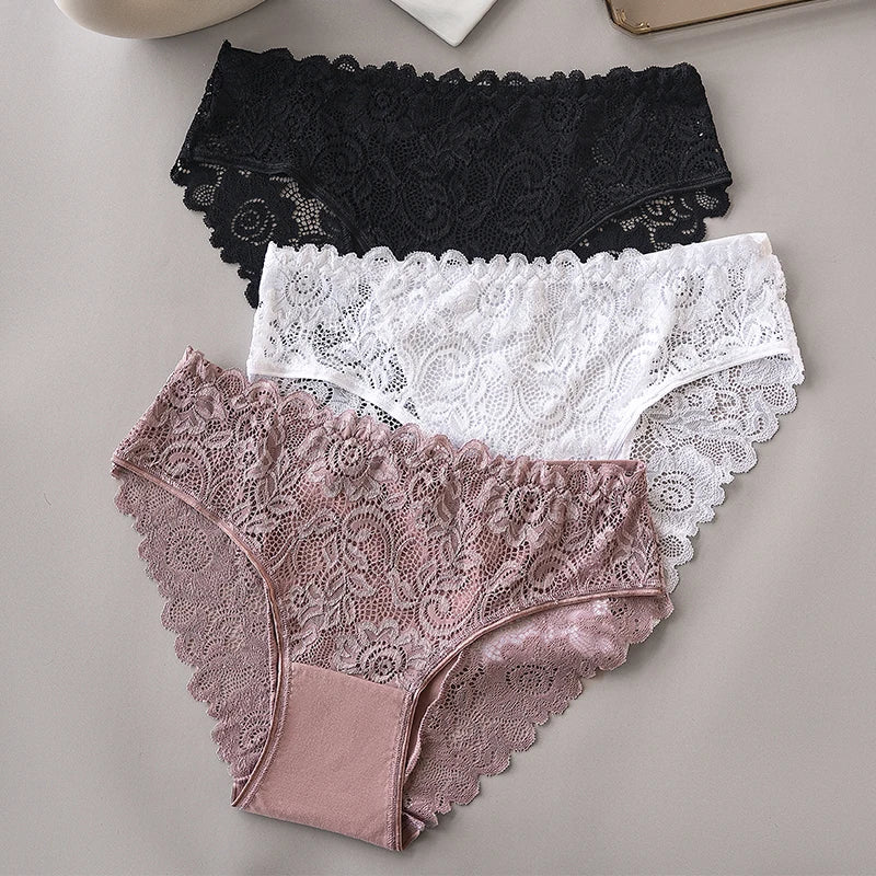 The Floral Lace Cotton-Lined Panties (3-Pack)