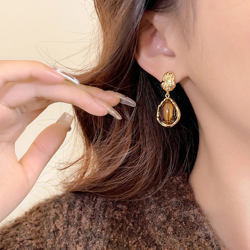 Vintage Waterdrop Tiger’s Eye Drop Earrings | Gold-Plated Statement Jewelry