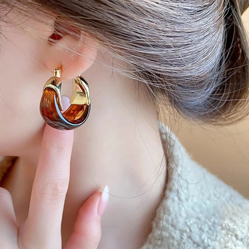 Caramel Brown Resin U-Shaped Hoop Earrings | Vintage Geometric Huggie Buckles