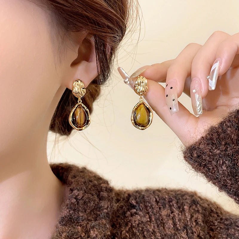 Vintage Waterdrop Tiger’s Eye Drop Earrings | Gold-Plated Statement Jewelry