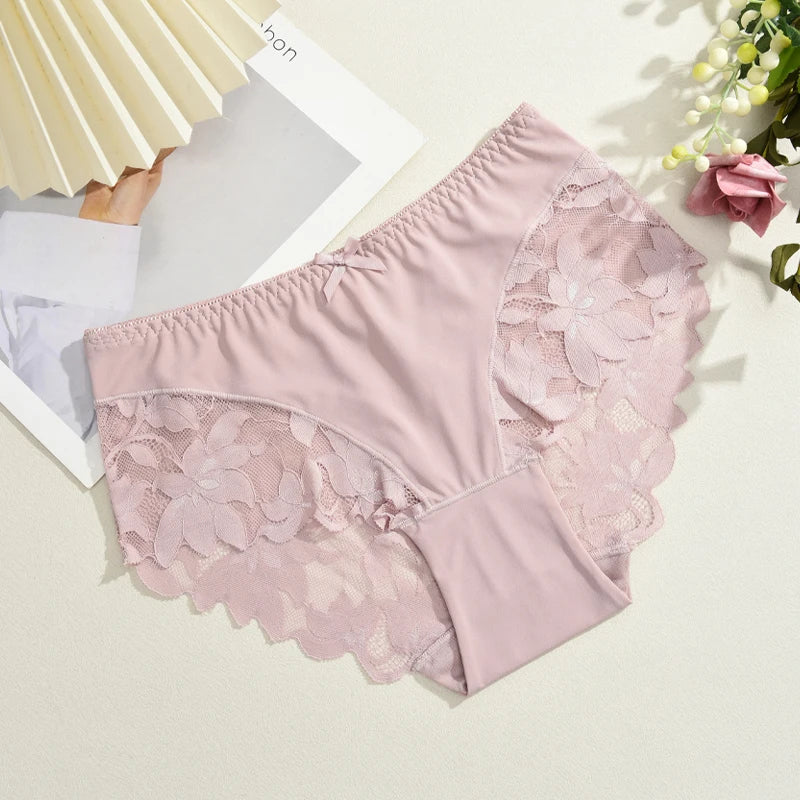 Seamless Lace Patchwork Mid-Rise Panties