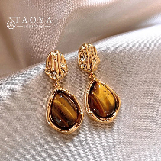 Vintage Waterdrop Tiger’s Eye Drop Earrings | Gold-Plated Statement Jewelry