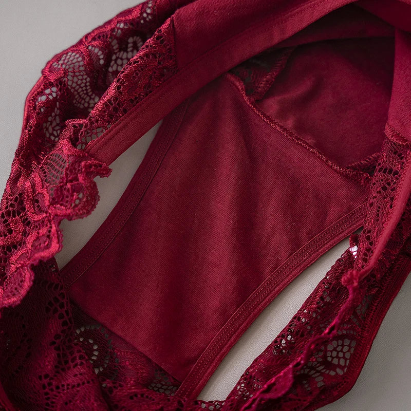 The Floral Lace Cotton-Lined Panties (3-Pack)